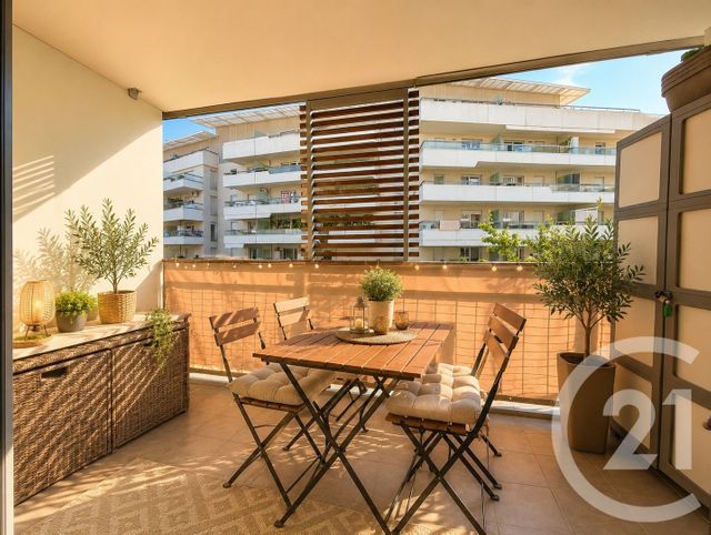 Appartement F3 &agrave; vendre - 3 pi&egrave;ces - 60,70 m2 - Cannes La Bocca - 06 - PROVENCE-ALPES-COTE-D-AZUR