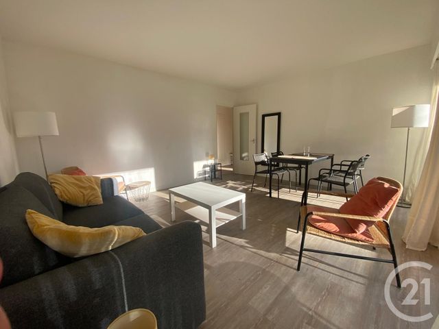 Appartement F1 &agrave; louer - 1 pi&egrave;ce - 37,50 m2 - Cannes - 06 - PROVENCE-ALPES-COTE-D-AZUR