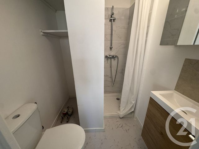 Appartement F1 &agrave; louer - 1 pi&egrave;ce - 17,67 m2 - Cannes - 06 - PROVENCE-ALPES-COTE-D-AZUR