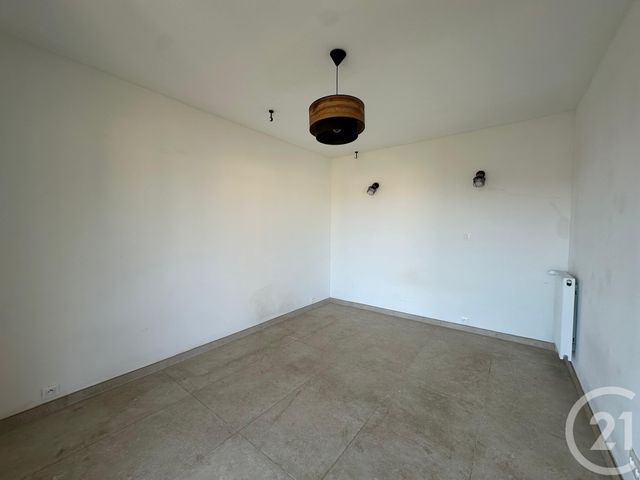 Appartement &agrave; louer - 3 pi&egrave;ces - 62,52 m2 - Le Cannet - 06 - PROVENCE-ALPES-COTE-D-AZUR