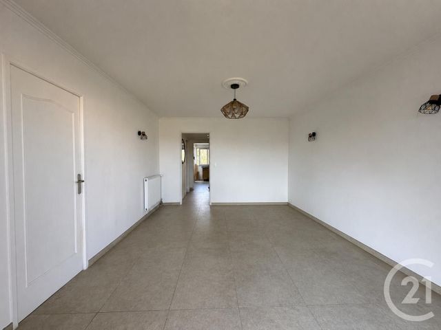 Appartement &agrave; louer - 3 pi&egrave;ces - 62,52 m2 - Le Cannet - 06 - PROVENCE-ALPES-COTE-D-AZUR