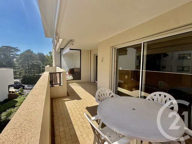Appartement F3 &agrave; vendre - 3 pi&egrave;ces - 71,20 m2 - Le Cannet - 06 - PROVENCE-ALPES-COTE-D-AZUR