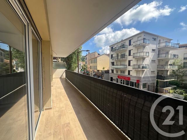 Appartement F3 &agrave; louer - 3 pi&egrave;ces - 64,69 m2 - Le Cannet - 06 - PROVENCE-ALPES-COTE-D-AZUR