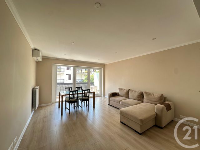Appartement F3 &agrave; louer - 3 pi&egrave;ces - 64,69 m2 - Le Cannet - 06 - PROVENCE-ALPES-COTE-D-AZUR