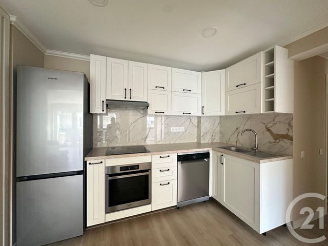 Appartement F3 &agrave; louer - 3 pi&egrave;ces - 64,69 m2 - Le Cannet - 06 - PROVENCE-ALPES-COTE-D-AZUR