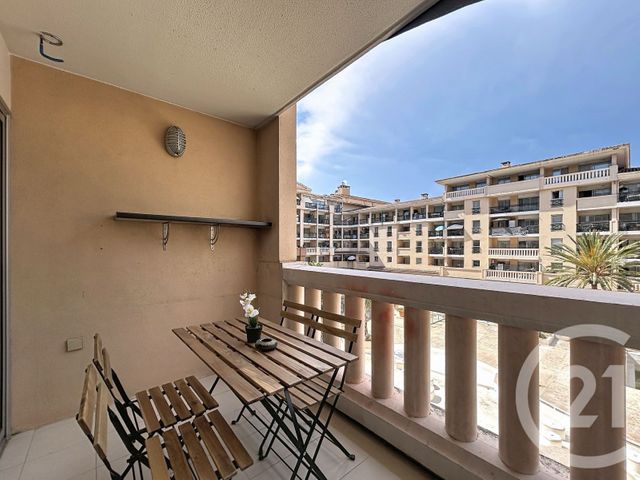 Appartement &agrave; louer - 2 pi&egrave;ces - 27,58 m2 - Cannes - 06 - PROVENCE-ALPES-COTE-D-AZUR