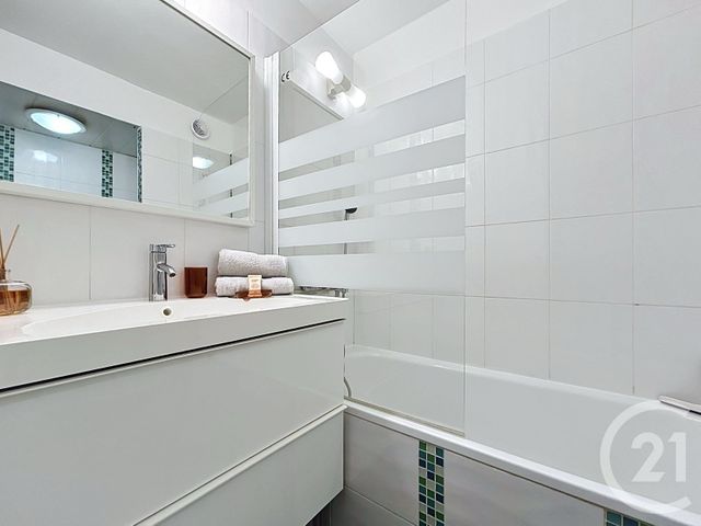 Appartement &agrave; louer - 2 pi&egrave;ces - 27,58 m2 - Cannes - 06 - PROVENCE-ALPES-COTE-D-AZUR