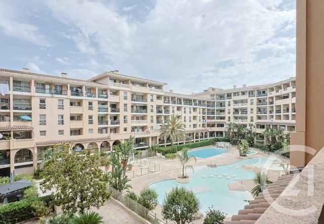 Appartement &agrave; louer - 2 pi&egrave;ces - 27,58 m2 - Cannes - 06 - PROVENCE-ALPES-COTE-D-AZUR