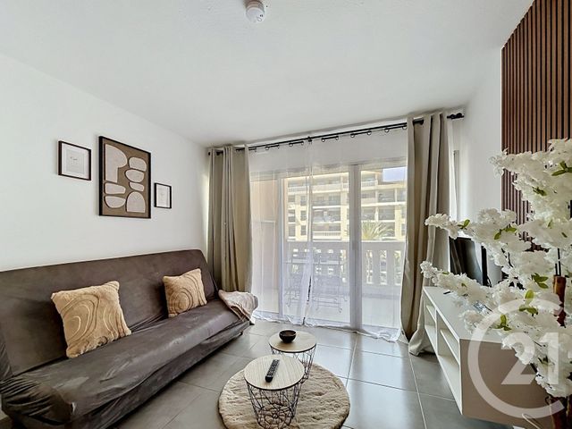 Appartement &agrave; louer - 2 pi&egrave;ces - 27,58 m2 - Cannes - 06 - PROVENCE-ALPES-COTE-D-AZUR
