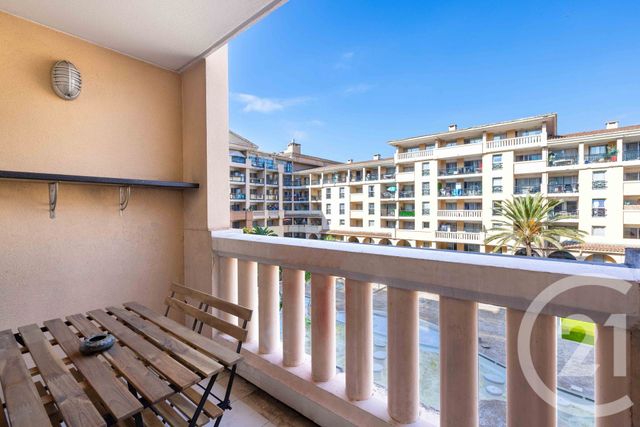 Appartement &agrave; louer - 2 pi&egrave;ces - 27,58 m2 - Cannes - 06 - PROVENCE-ALPES-COTE-D-AZUR