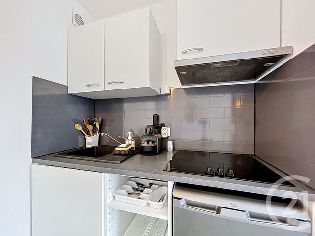 Appartement &agrave; louer - 2 pi&egrave;ces - 27,58 m2 - Cannes - 06 - PROVENCE-ALPES-COTE-D-AZUR