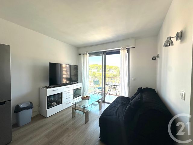 Appartement F1 &agrave; louer - 1 pi&egrave;ce - 30,48 m2 - Le Cannet - 06 - PROVENCE-ALPES-COTE-D-AZUR