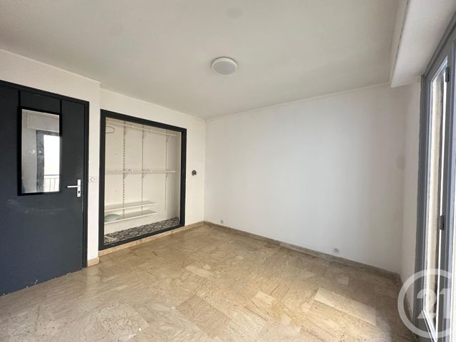 Appartement F2 &agrave; louer - 2 pi&egrave;ces - 44,25 m2 - Le Cannet - 06 - PROVENCE-ALPES-COTE-D-AZUR