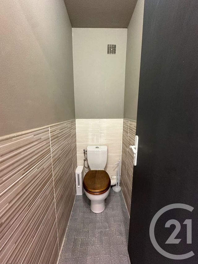 Appartement F2 &agrave; louer - 2 pi&egrave;ces - 44,25 m2 - Le Cannet - 06 - PROVENCE-ALPES-COTE-D-AZUR