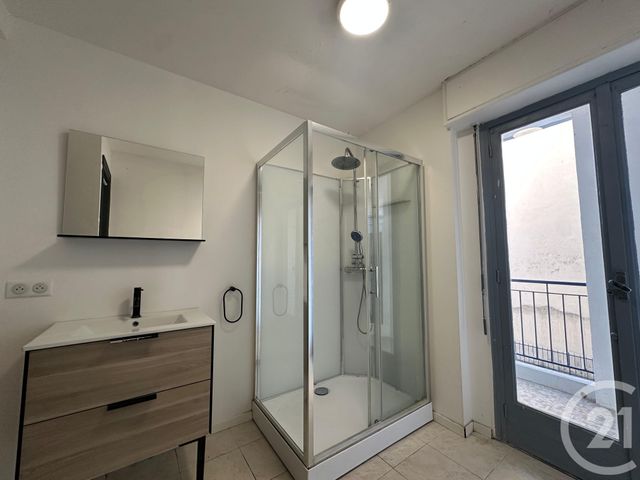 Appartement F2 &agrave; louer - 2 pi&egrave;ces - 44,25 m2 - Le Cannet - 06 - PROVENCE-ALPES-COTE-D-AZUR