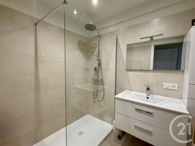 Appartement F3 &agrave; vendre - 3 pi&egrave;ces - 76,18 m2 - Le Cannet - 06 - PROVENCE-ALPES-COTE-D-AZUR