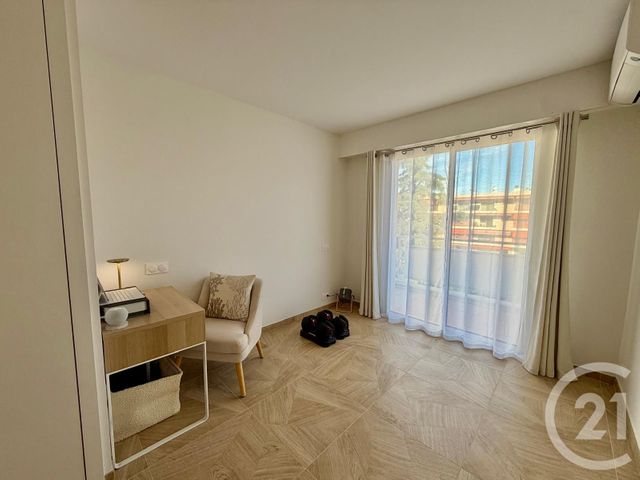 Appartement F3 &agrave; vendre - 3 pi&egrave;ces - 74,01 m2 - Le Cannet - 06 - PROVENCE-ALPES-COTE-D-AZUR