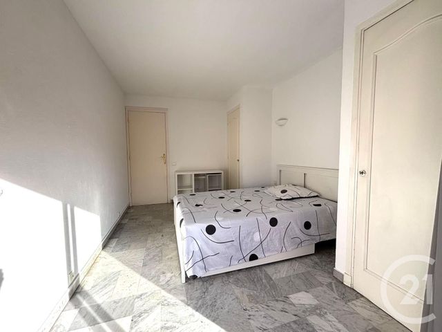 Appartement F3 &agrave; louer - 3 pi&egrave;ces - 69,48 m2 - Le Cannet - 06 - PROVENCE-ALPES-COTE-D-AZUR