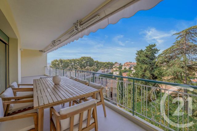 Appartement F3 &agrave; vendre - 3 pi&egrave;ces - 86,52 m2 - Le Cannet - 06 - PROVENCE-ALPES-COTE-D-AZUR