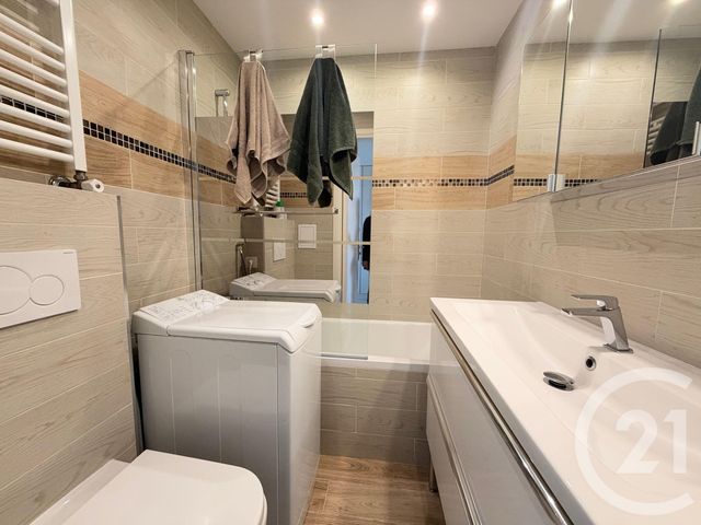 Appartement F2 &agrave; louer - 2 pi&egrave;ces - 33,02 m2 - Mandelieu La Napoule - 06 - PROVENCE-ALPES-COTE-D-AZUR