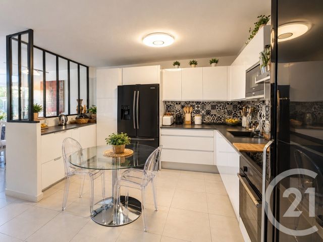 Appartement F3 &agrave; vendre - 3 pi&egrave;ces - 80 m2 - Cogolin - 83 - PROVENCE-ALPES-COTE-D-AZUR