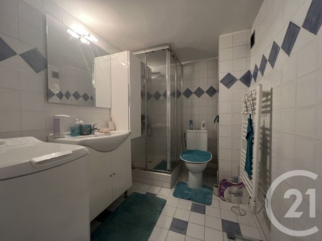 Appartement F2 à vendre - 2 pièces - 29,70 m2 - Le Plan De La Tour - 83 - PROVENCE-ALPES-COTE-D-AZUR