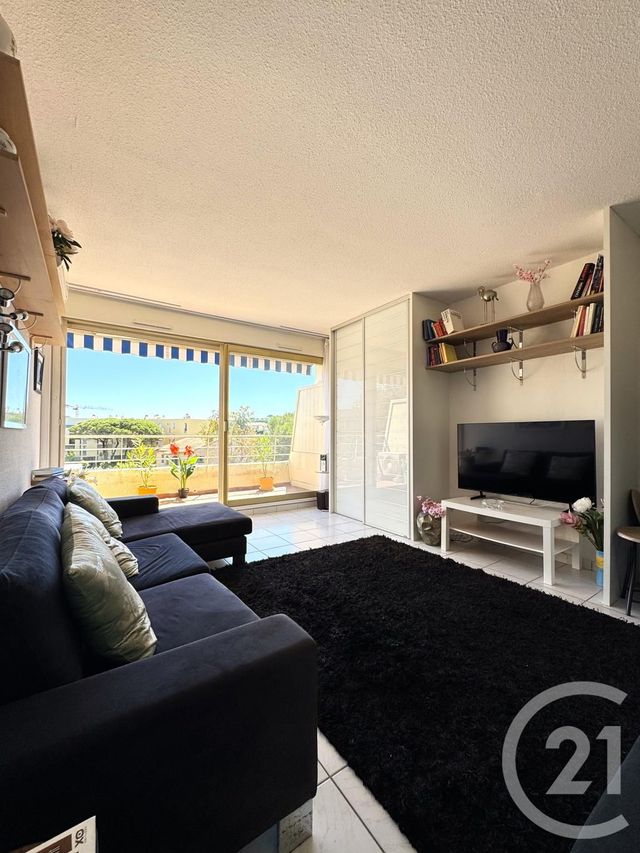 Appartement Studio &agrave; vendre - 1 pi&egrave;ce - 25 m2 - St Tropez - 83 - PROVENCE-ALPES-COTE-D-AZUR