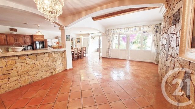 Maison à vendre - 8 pièces - 237 m2 - Ste Maxime - 83 - PROVENCE-ALPES-COTE-D-AZUR