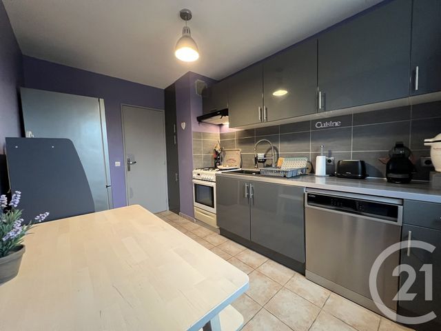 Appartement F4 &agrave; vendre - 4 pi&egrave;ces - 82 m2 - Grimaud - 83 - PROVENCE-ALPES-COTE-D-AZUR