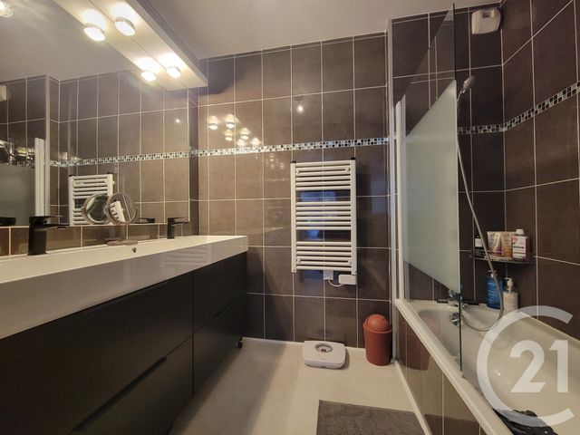 Appartement T3 &agrave; vendre - 3 pi&egrave;ces - 64,20 m2 - La Croix Valmer - 83 - PROVENCE-ALPES-COTE-D-AZUR