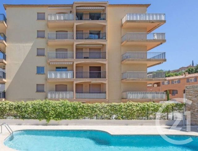 Appartement Studio &agrave; vendre - 1 pi&egrave;ce - 21 m2 - Ste Maxime - 83 - PROVENCE-ALPES-COTE-D-AZUR