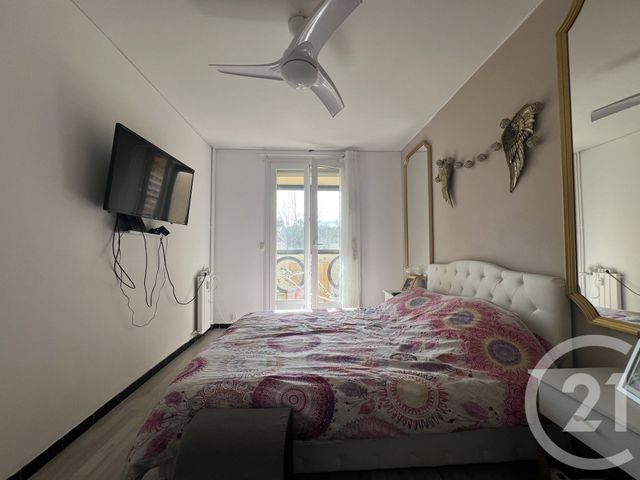 Appartement F4 &agrave; vendre - 4 pi&egrave;ces - 72,35 m2 - Cogolin - 83 - PROVENCE-ALPES-COTE-D-AZUR