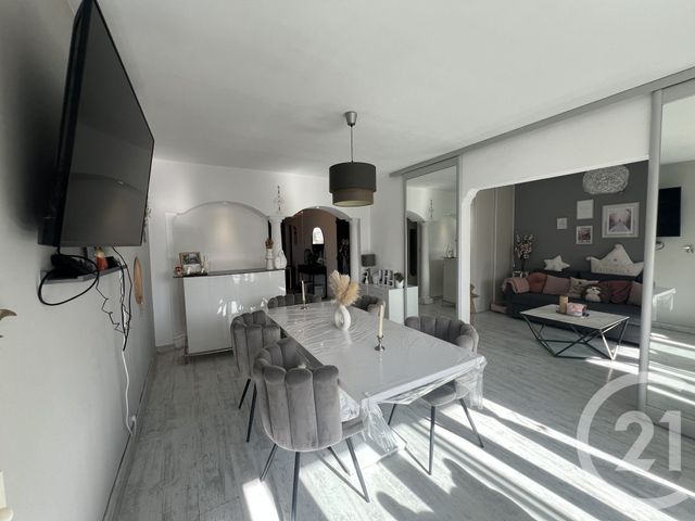 Appartement F4 &agrave; vendre - 4 pi&egrave;ces - 72,35 m2 - Cogolin - 83 - PROVENCE-ALPES-COTE-D-AZUR