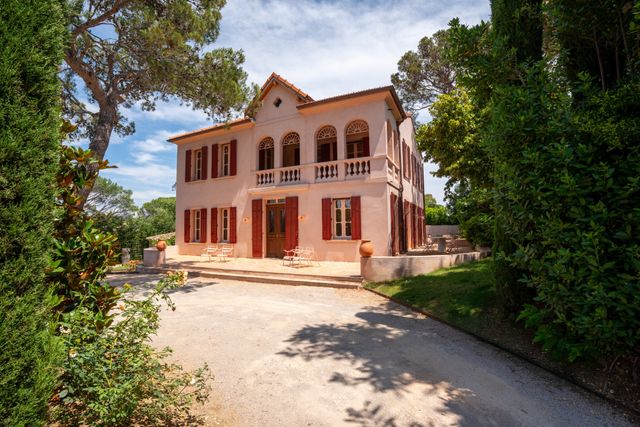 Maison &agrave; vendre - 6 pi&egrave;ces - 320 m2 - St Tropez - 83 - PROVENCE-ALPES-COTE-D-AZUR