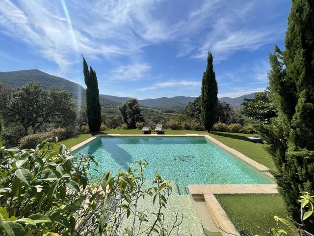 Maison à vendre - 8 pièces - 285,63 m2 - Le Plan De La Tour - 83 - PROVENCE-ALPES-COTE-D-AZUR