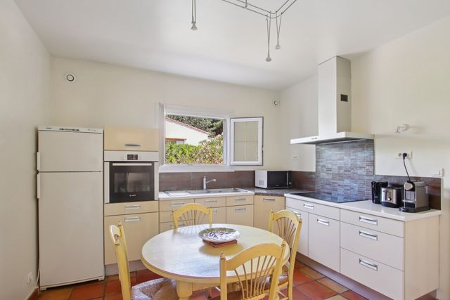 Maison à vendre - 5 pièces - 157 m2 - Gassin - 83 - PROVENCE-ALPES-COTE-D-AZUR