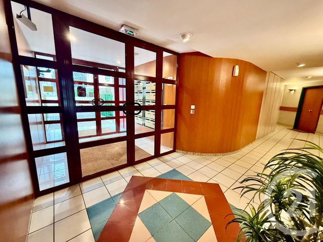 Appartement &agrave; vendre - 2 pi&egrave;ces - 46,70 m2 - St Denis - 93 - ILE-DE-FRANCE