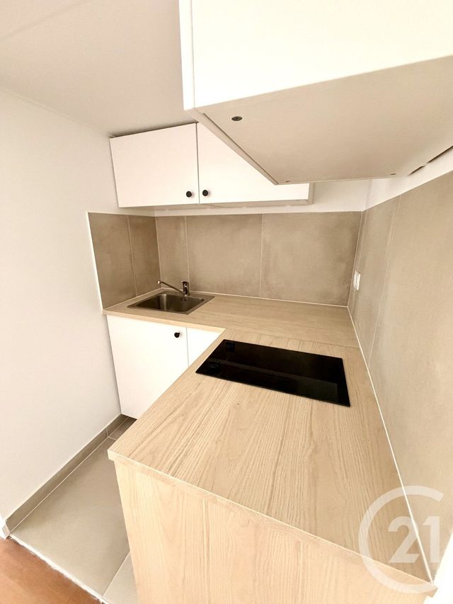 Appartement F1 &agrave; vendre - 1 pi&egrave;ce - 13,90 m2 - Paris - 75018 - ILE-DE-FRANCE