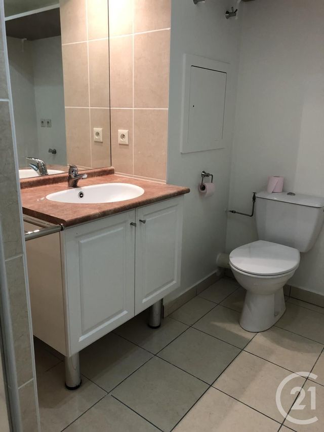 Appartement Studio à vendre - 1 pièce - 32,90 m2 - Ambilly - 74 - RHONE-ALPES