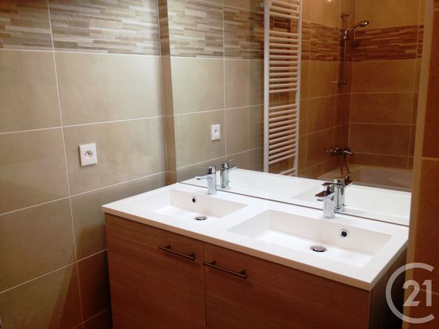 Appartement F4 à louer - 4 pièces - 87,74 m2 - Ferney Voltaire - 01 - RHONE-ALPES