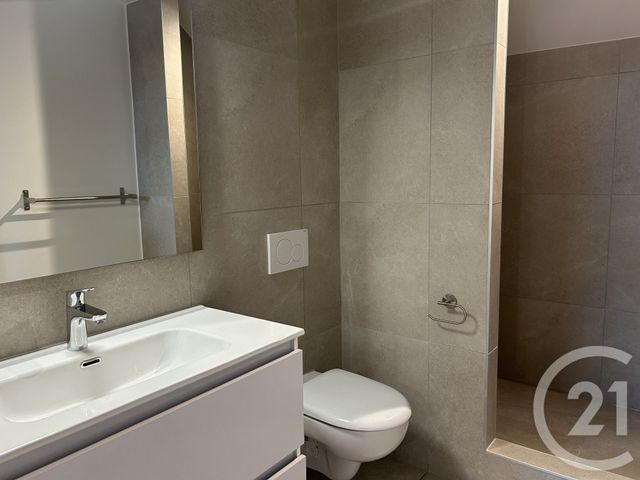 Appartement F3 bis à louer - 5 pièces - 148,04 m2 - Peron - 01 - RHONE-ALPES