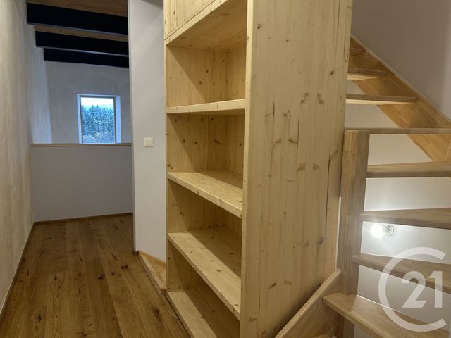 Appartement F3 bis à louer - 3 pièces - 108,38 m2 - Peron - 01 - RHONE-ALPES