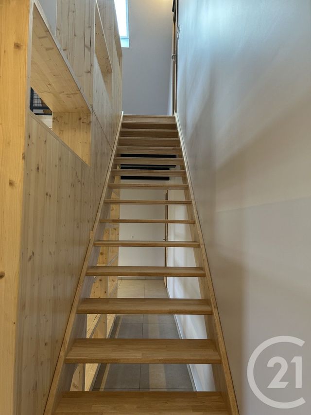 Appartement F2 bis &agrave; louer - 3 pi&egrave;ces - 95,72 m2 - Peron - 01 - RHONE-ALPES