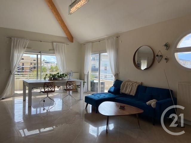 Appartement Duplex à louer - 6 pièces - 155,12 m2 - Ferney Voltaire - 01 - RHONE-ALPES