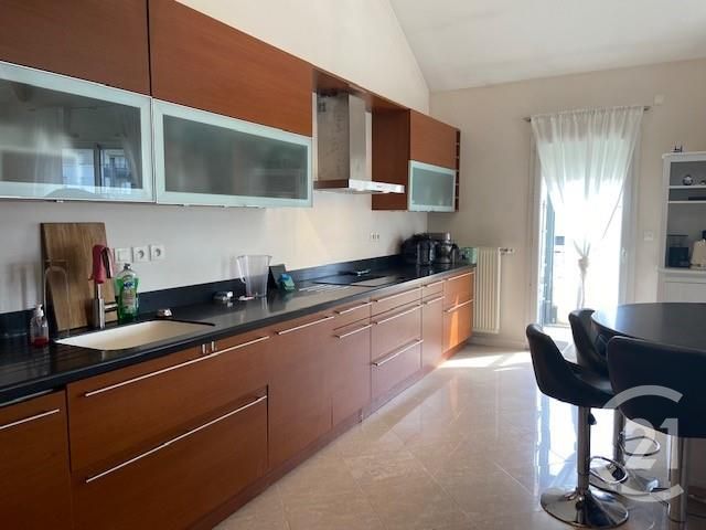 Appartement Duplex à louer - 6 pièces - 155,12 m2 - Ferney Voltaire - 01 - RHONE-ALPES