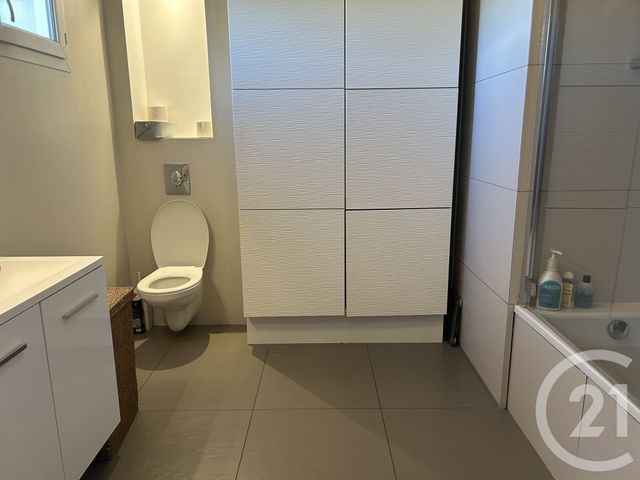 Appartement F4 &agrave; louer - 4 pi&egrave;ces - 126,45 m2 - Ornex - 01 - RHONE-ALPES