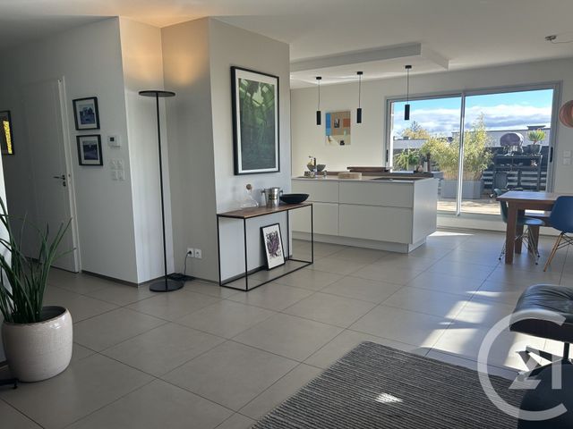 Appartement F4 &agrave; louer - 4 pi&egrave;ces - 126,45 m2 - Ornex - 01 - RHONE-ALPES