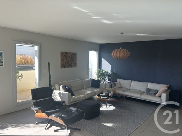 Appartement F4 &agrave; louer - 4 pi&egrave;ces - 126,45 m2 - Ornex - 01 - RHONE-ALPES