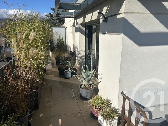 Appartement F4 &agrave; louer - 4 pi&egrave;ces - 126,45 m2 - Ornex - 01 - RHONE-ALPES