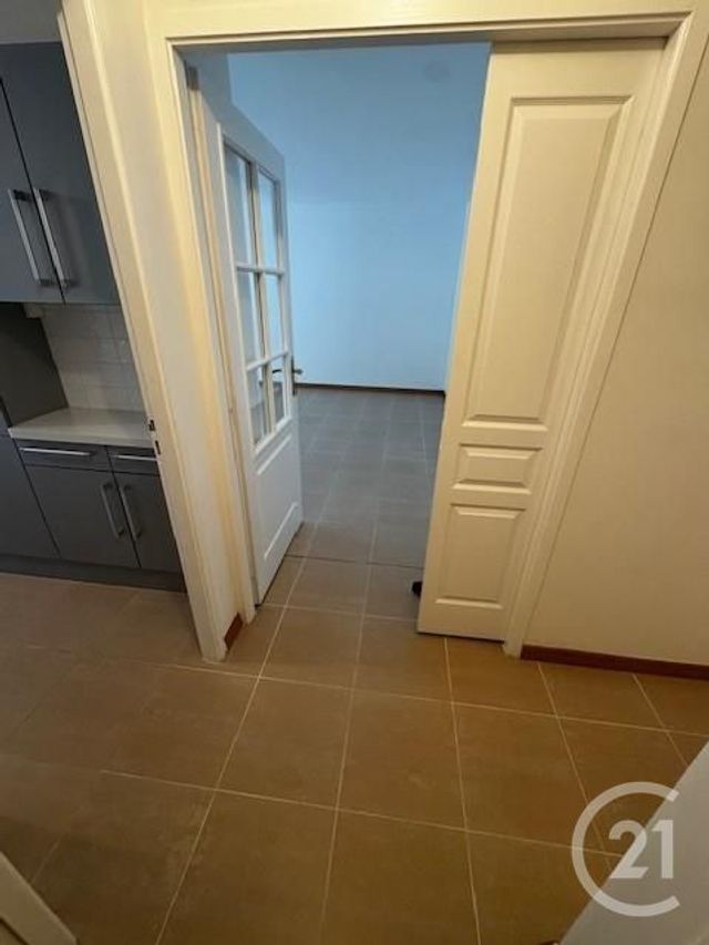 Appartement F3 à vendre - 3 pièces - 83,15 m2 - Ferney Voltaire - 01 - RHONE-ALPES